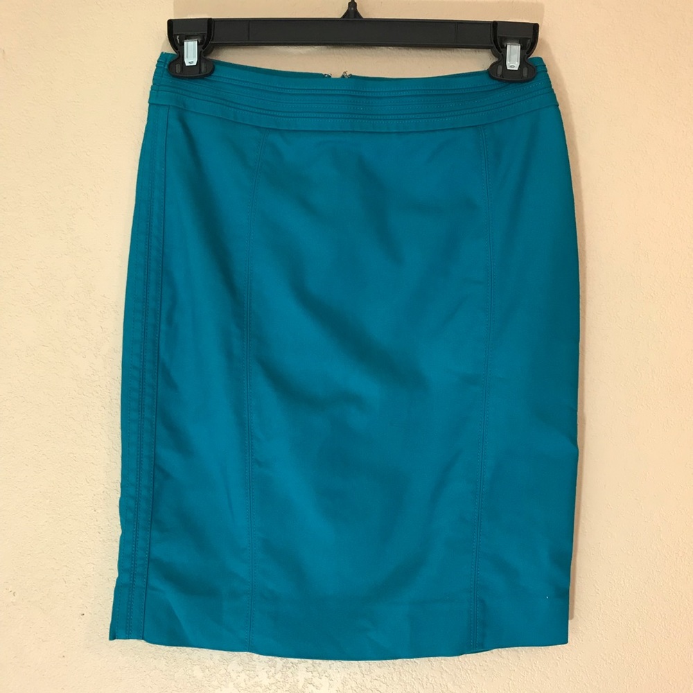 WHBM perfect form teal blue skirt size 4 skirt